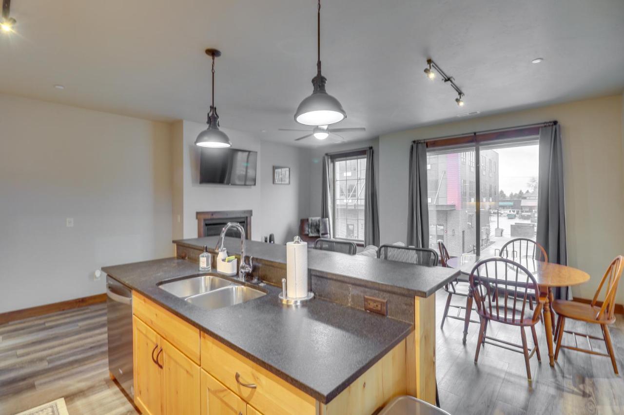 Downtown Columbia Falls Condo 16 Mi To Ski Resort Eksteriør billede